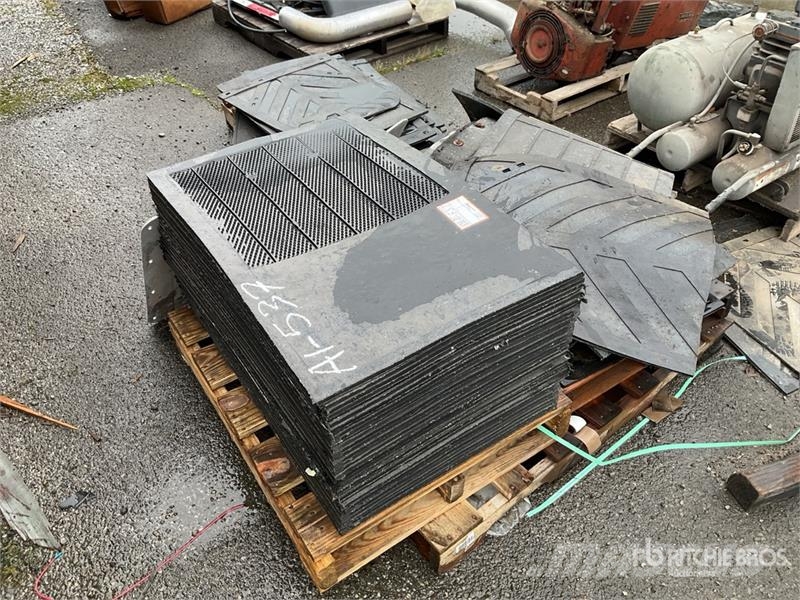 Quantity of Unused and Used Mud Flaps Коммерческий транспорт - Другие