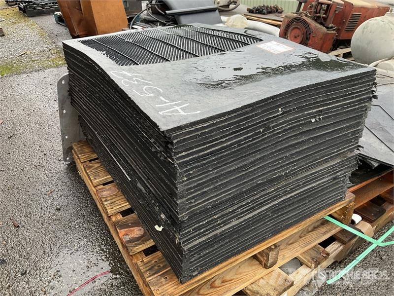 Quantity of Unused and Used Mud Flaps Коммерческий транспорт - Другие