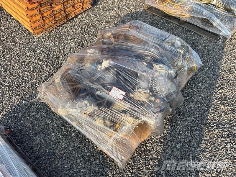 Quantity of Vapor Proof String Lights Other components
