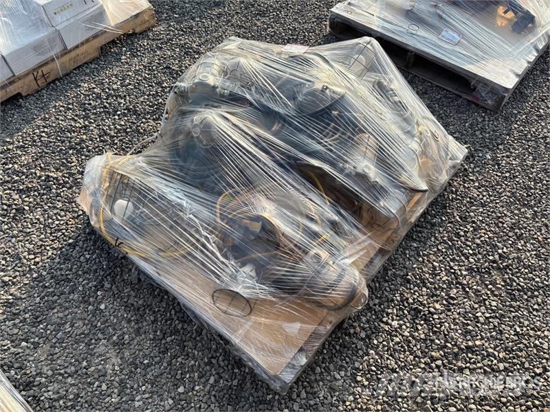 Quantity of Vapor Proof String Lights Other components