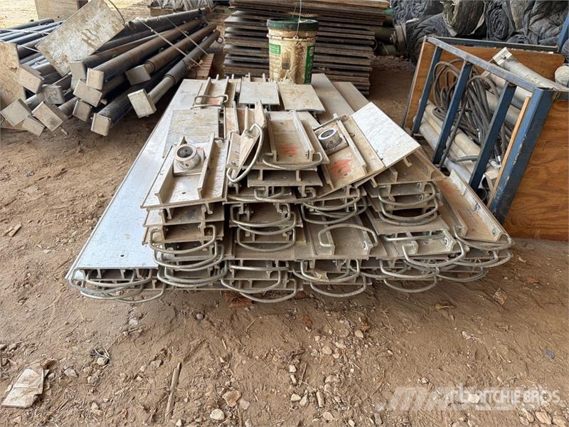 Quantity of Wall Bracing Poles Gradbeništvo - drugo
