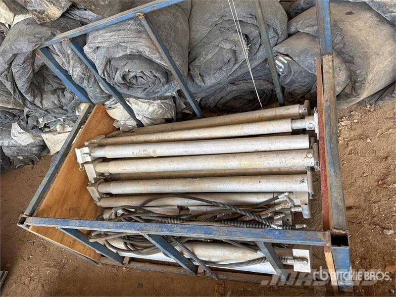 Quantity of Wall Bracing Poles Gradbeništvo - drugo