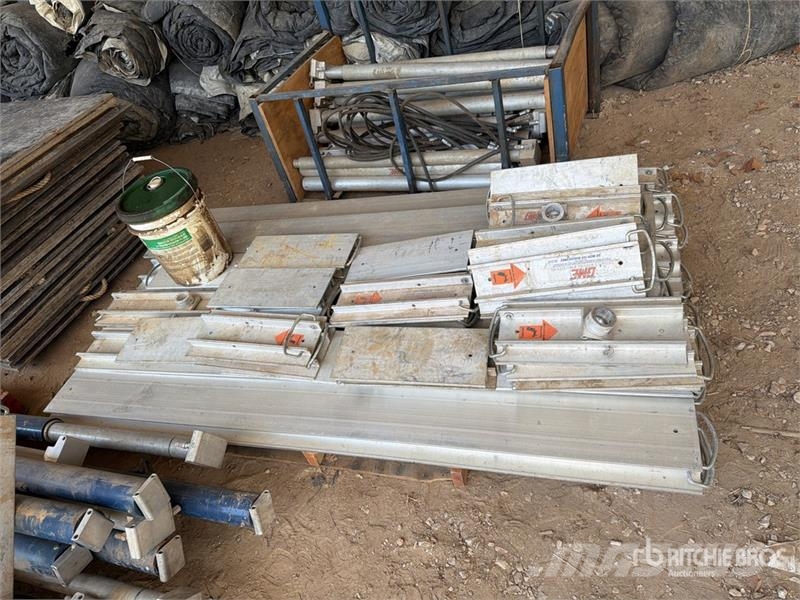 Quantity of Wall Bracing Poles Gradbeništvo - drugo