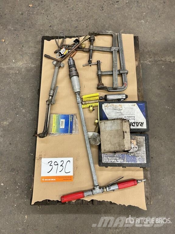 Quantity of Welding Supplies and T Drill Outros componentes