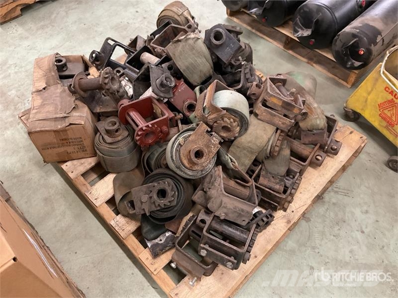  Quantity of Winches and Straps Drugi deli
