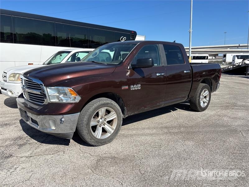 RAM 1500 기타