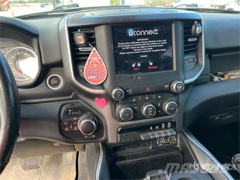 RAM 1500 기타
