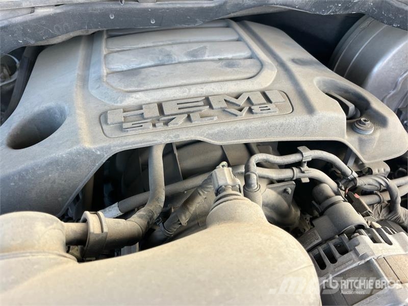 RAM 1500 기타