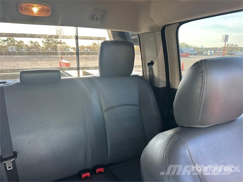 RAM 2500 Пикапи