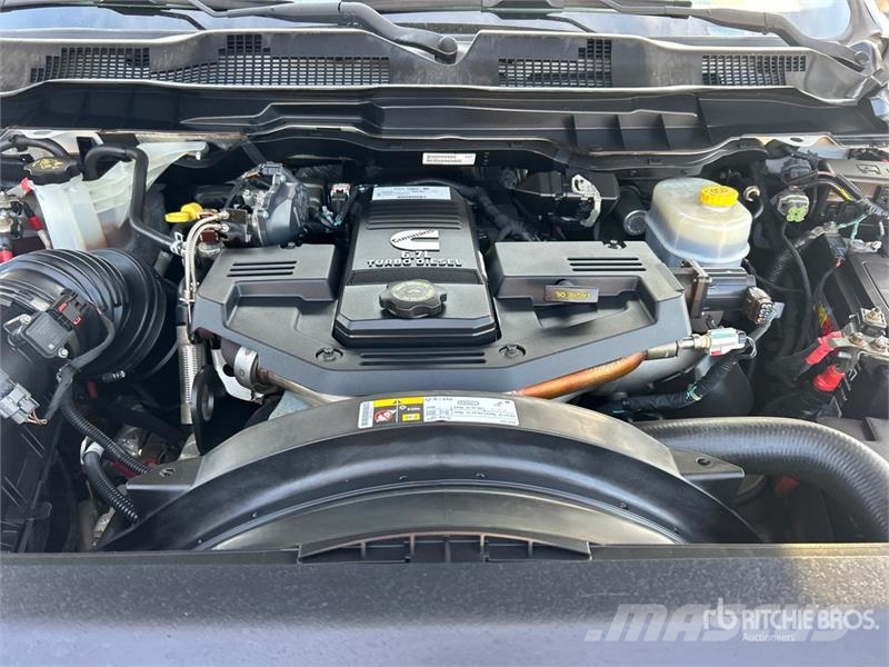 RAM 2500 Пикапи