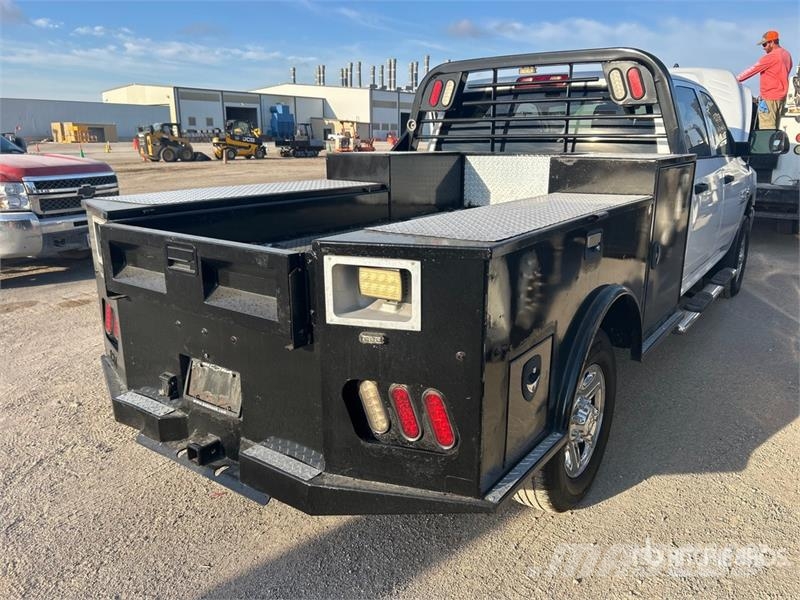 RAM 2500 Пикапи