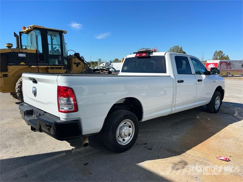 RAM 2500 4x2 Crew Cab Pickup Інше