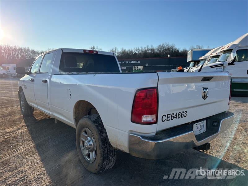 RAM 2500 4x2 Crew Cab Pickup Ostalo