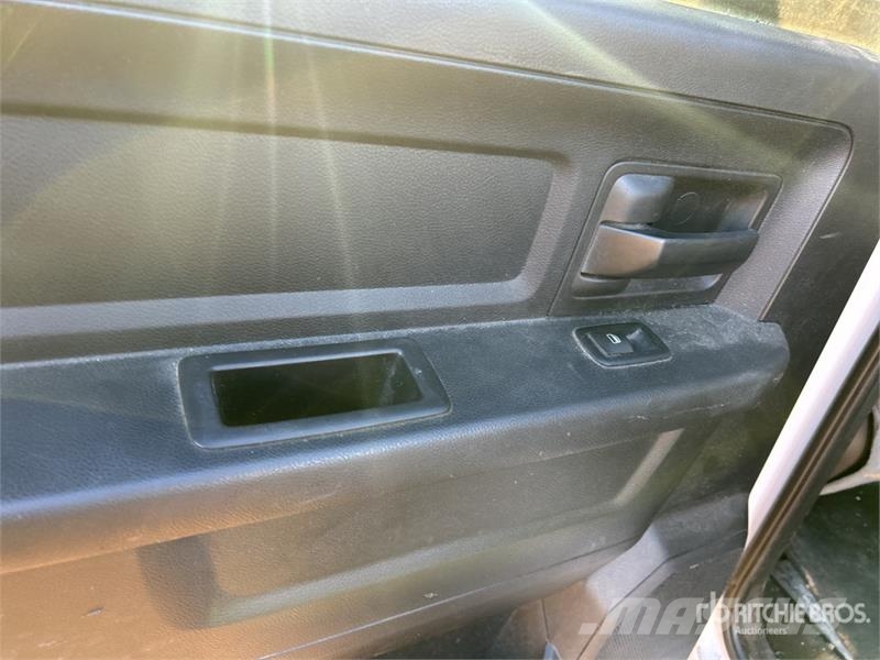 RAM 2500 4x2 Crew Cab Pickup Ostalo