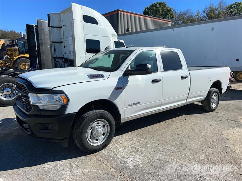 RAM 2500 4x2 Crew Cab Pickup Інше