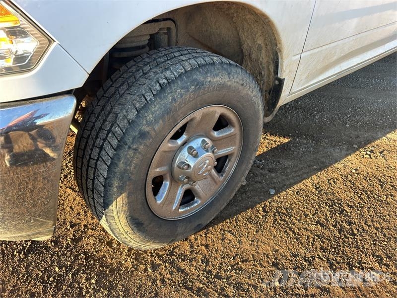 RAM 2500 4x2 Crew Cab Pickup Ostalo