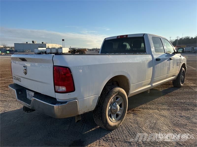 RAM 2500 4x2 Crew Cab Pickup Ostalo