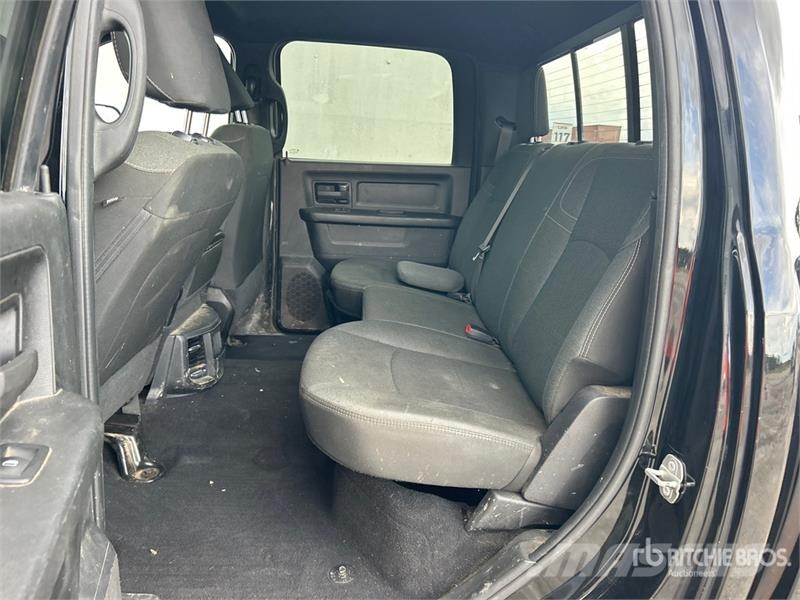 RAM 2500 4x4 Crew Cab Pickup Další