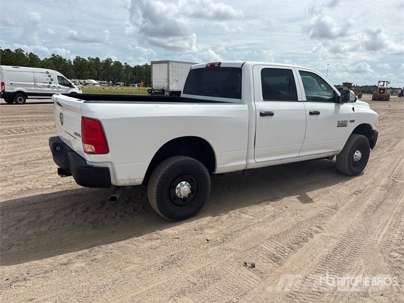 RAM 2500 4x4 Crew Cab Pickup 其他