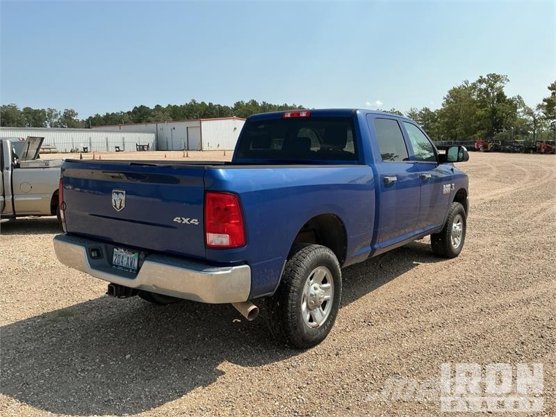 RAM 2500 4x4 Crew Cab Pickup (Inoperable) Ostalo
