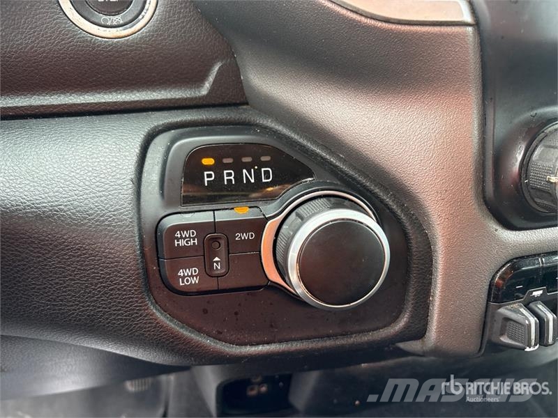 RAM 2500 4x4 Crew Cab Pickup Ostalo