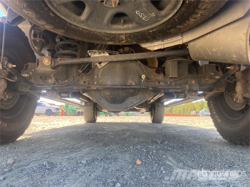 RAM 2500 4x4 Crew Cab Pickup Drugi
