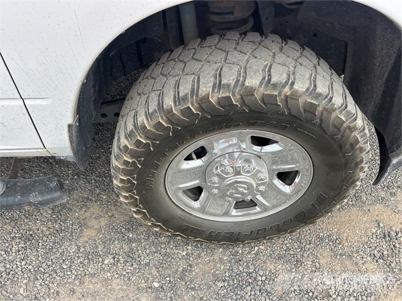 RAM 2500 4x4 Crew Cab Pickup 其他