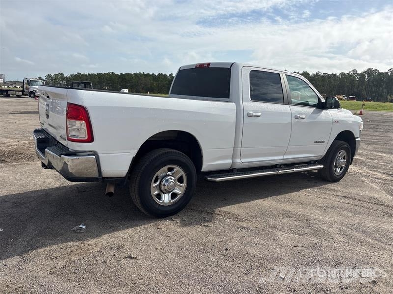 RAM 2500 4x4 Crew Cab Pickup Ostalo