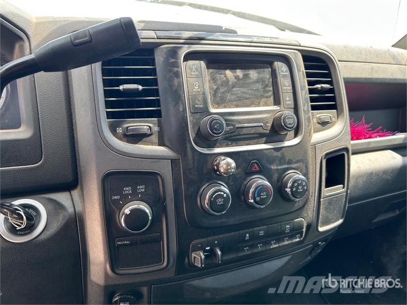 RAM 2500 4x4 Crew Cab Pickup Прочие фургоны
