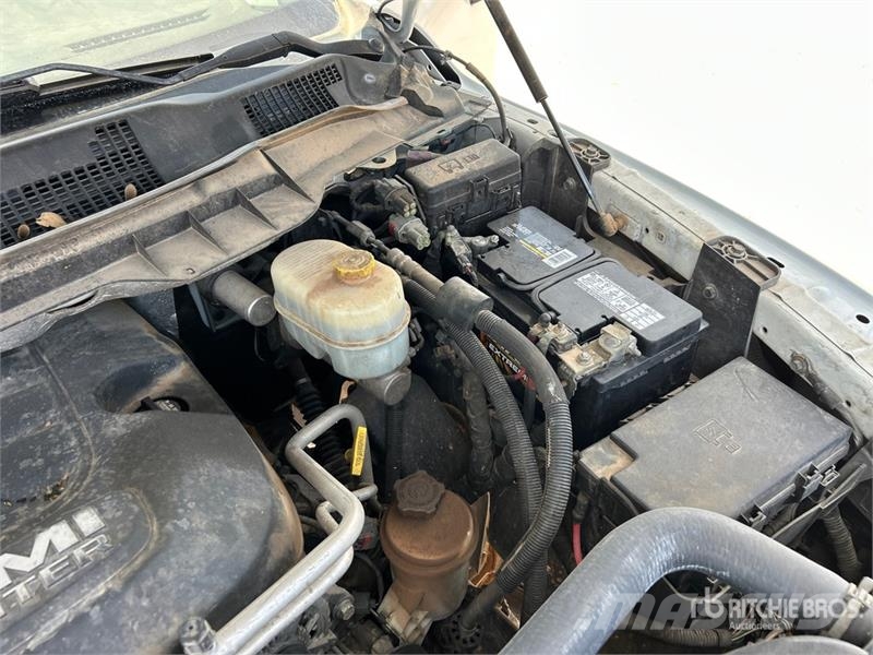 RAM 2500 4x4 Crew Cab Pickup Прочие фургоны