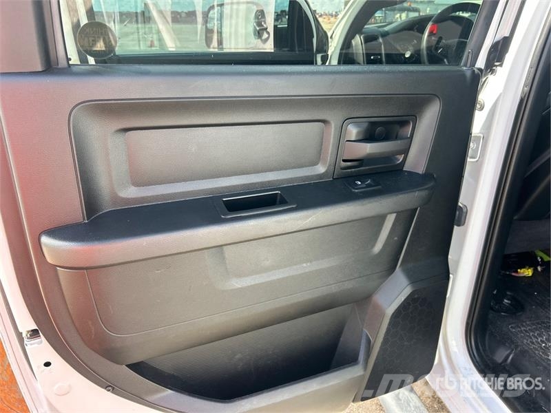 RAM 2500 4x4 Crew Cab Pickup (Inoperable) Kita