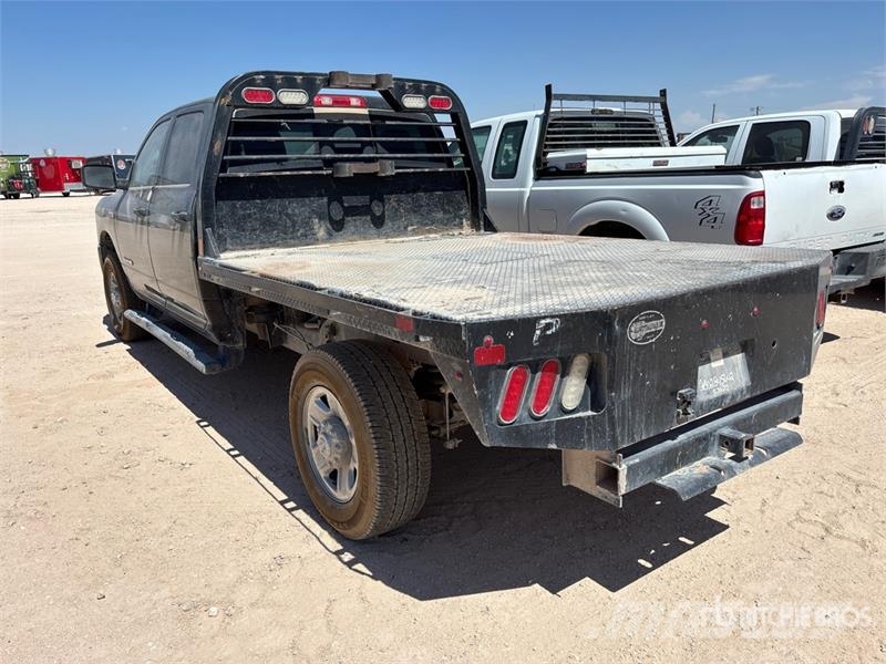RAM 2500 4x4 Crew Cab Flatbed Truck Planbiler