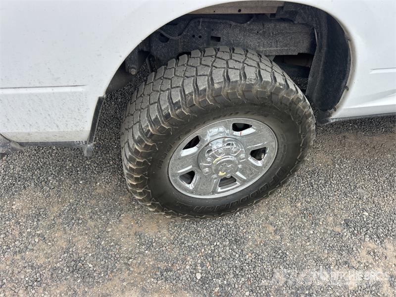 RAM 2500 4x4 Crew Cab Pickup 其他