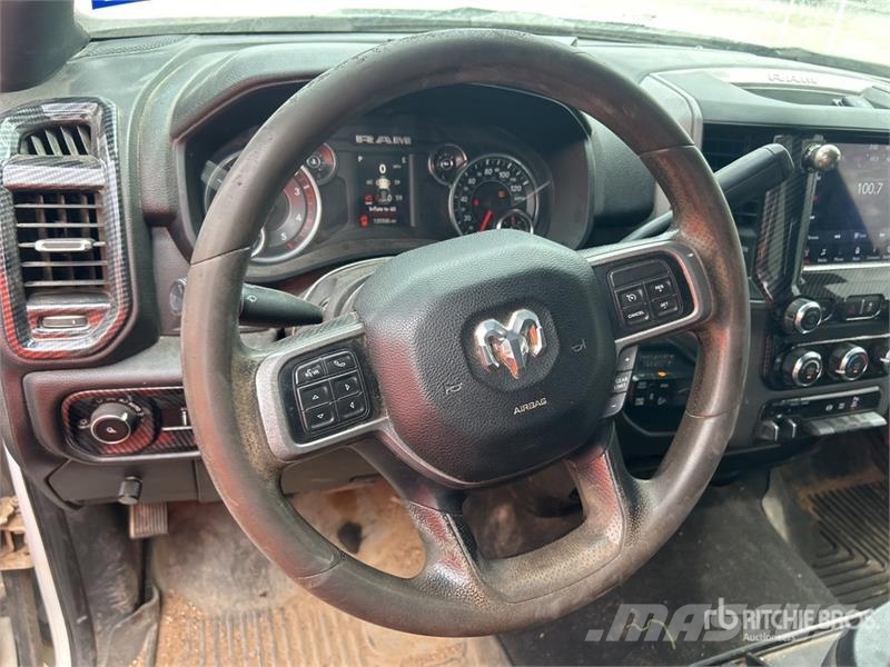RAM 2500 4x4 Crew Cab Pickup 其他