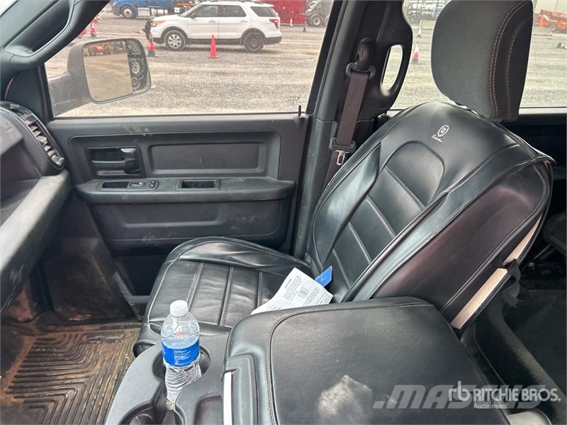 RAM 2500 4x4 Crew Cab Pickup 其他