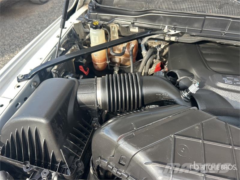 RAM 2500 4x4 Crew Cab Pickup Drugi