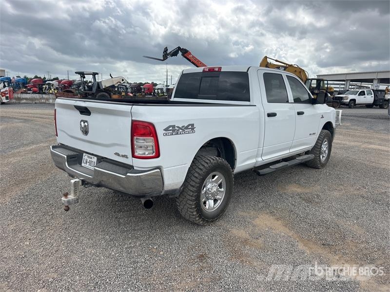 RAM 2500 4x4 Crew Cab Pickup 其他