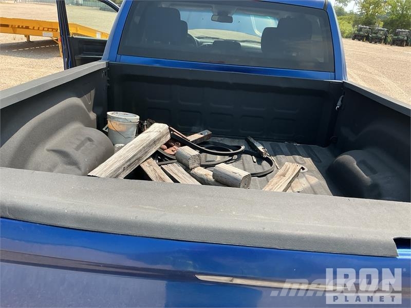 RAM 2500 4x4 Crew Cab Pickup (Inoperable) Ostalo
