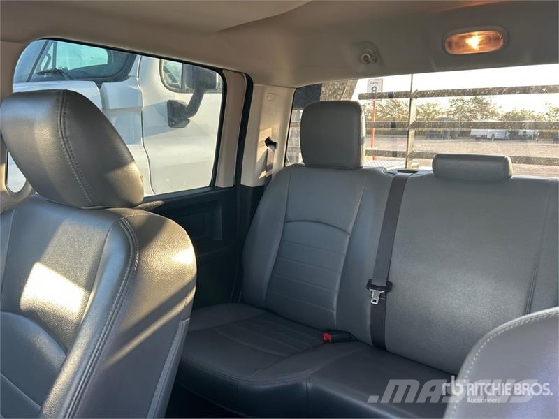 RAM 2500 4x4 Crew Cab Versatile Hauler Truck Tegljači