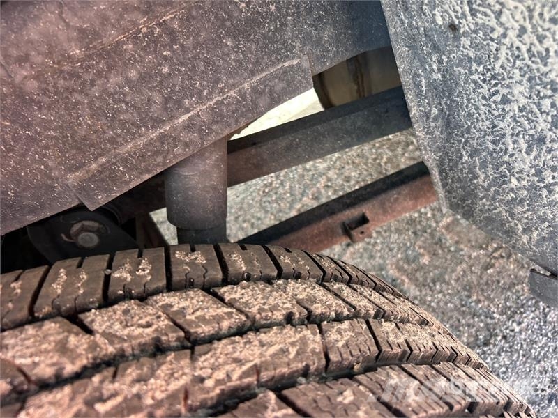 RAM 2500 4x4 Crew Cab Pickup (Inoperable) Kita
