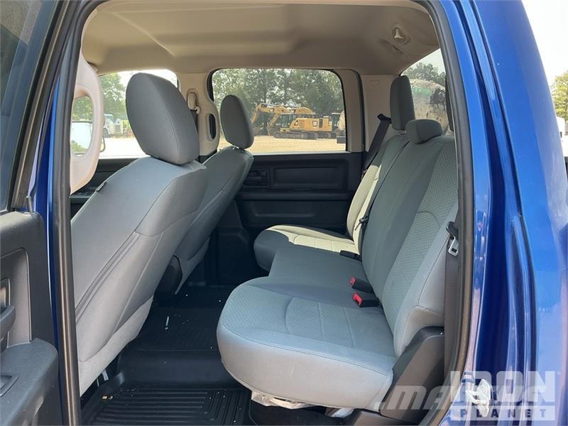 RAM 2500 4x4 Crew Cab Pickup (Inoperable) Ostalo