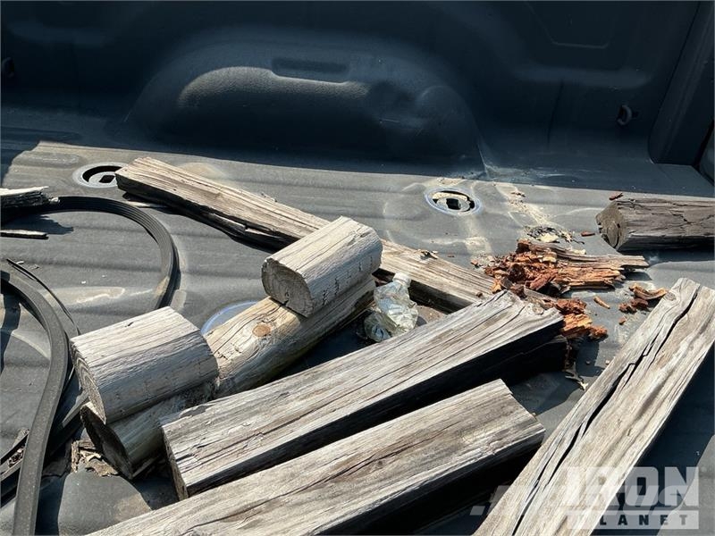 RAM 2500 4x4 Crew Cab Pickup (Inoperable) Ostalo