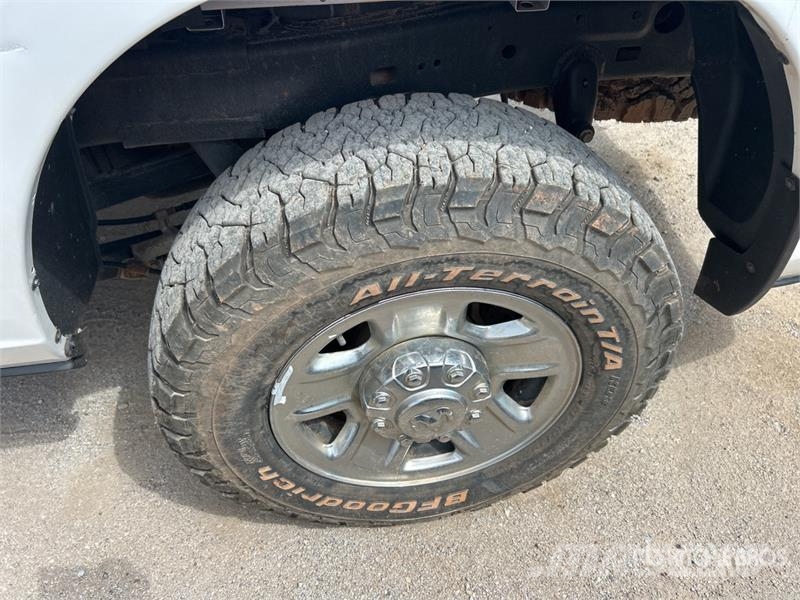 RAM 2500 4x4 Crew Cab Pickup Other
