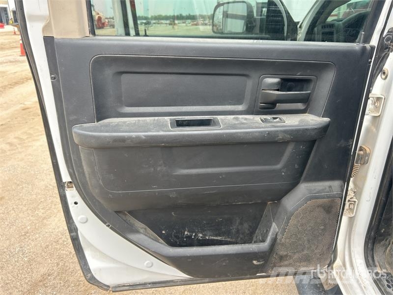 RAM 2500 4x4 Crew Cab Pickup Andere Transporter