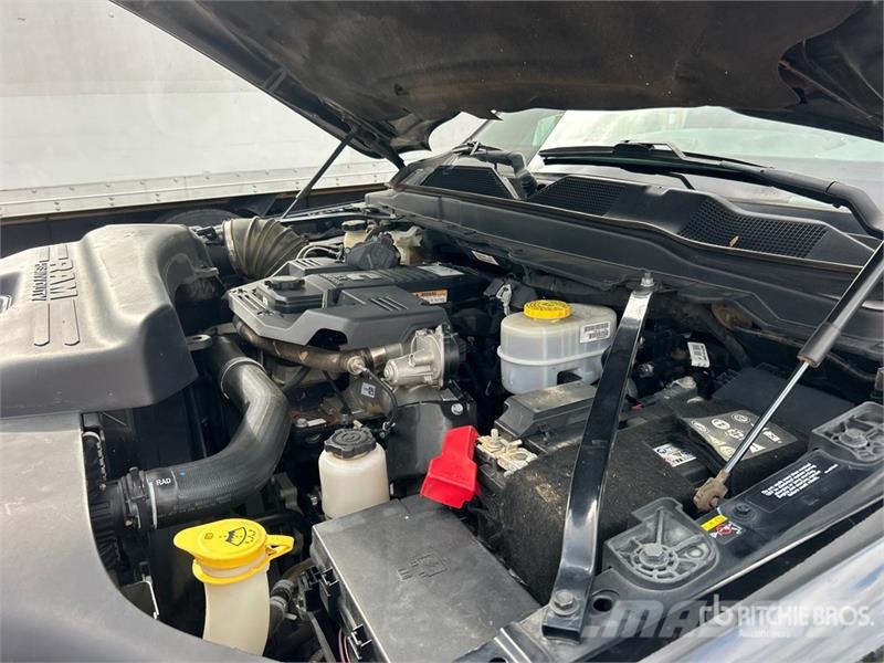 RAM 2500 4x4 Crew Cab Pickup Další