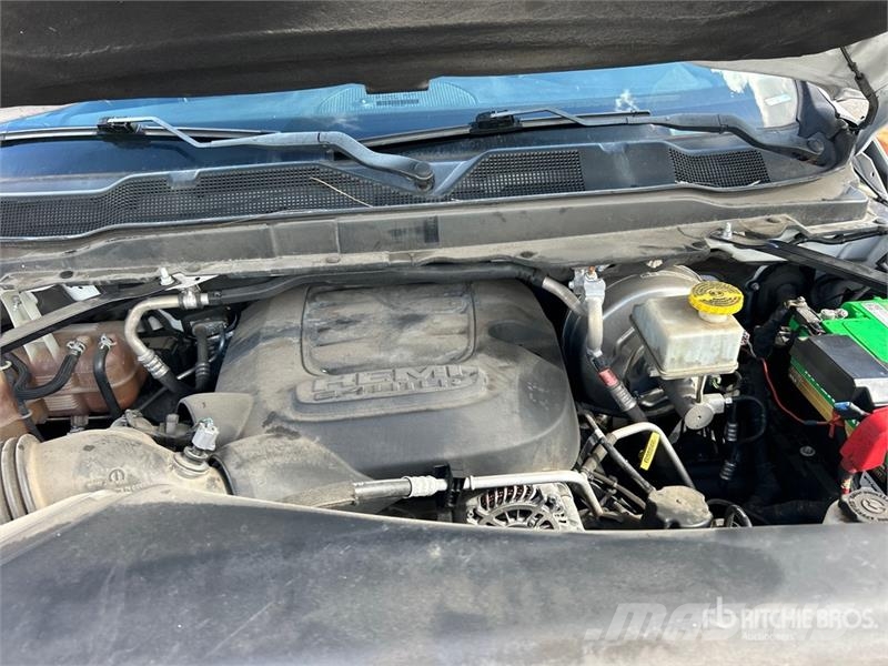 RAM 2500 4x4 Crew Cab Pickup (Inoperable) Kita