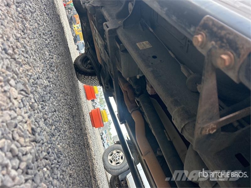 RAM 2500 4x4 Crew Cab Pickup Drugi