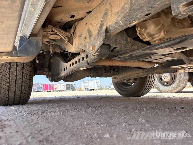 RAM 2500 4x4 Crew Cab Flatbed Truck Planbiler