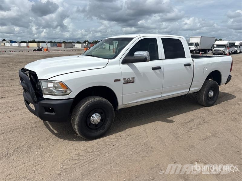RAM 2500 4x4 Crew Cab Pickup 其他