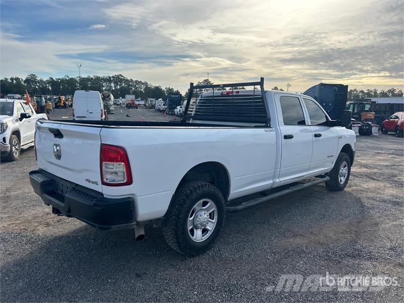 RAM 2500 4x4 Crew Cab Pickup Citi
